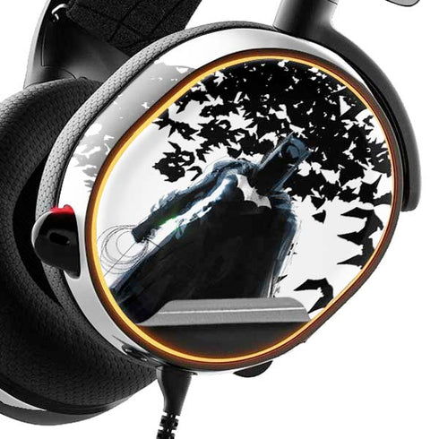 DC Comics Batman Holding batarang Art SteelSeries Arctis 3 Skin